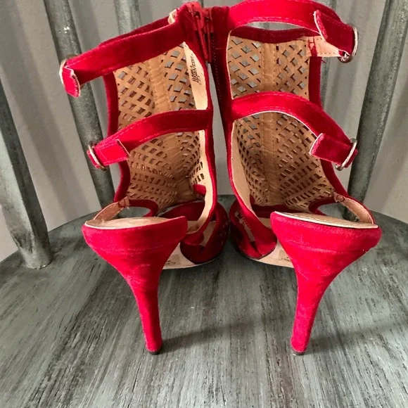 Chase + Chloe Red Suede Peep-Toe Heels - Picture 5 of 6